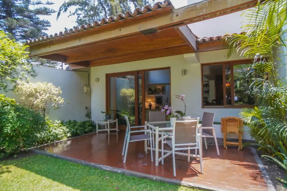 Habillage planche de rive à Villars